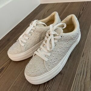 Betsey Johnson Sidny Sneakers